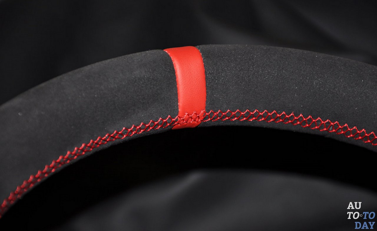 Шов спортивный на руле