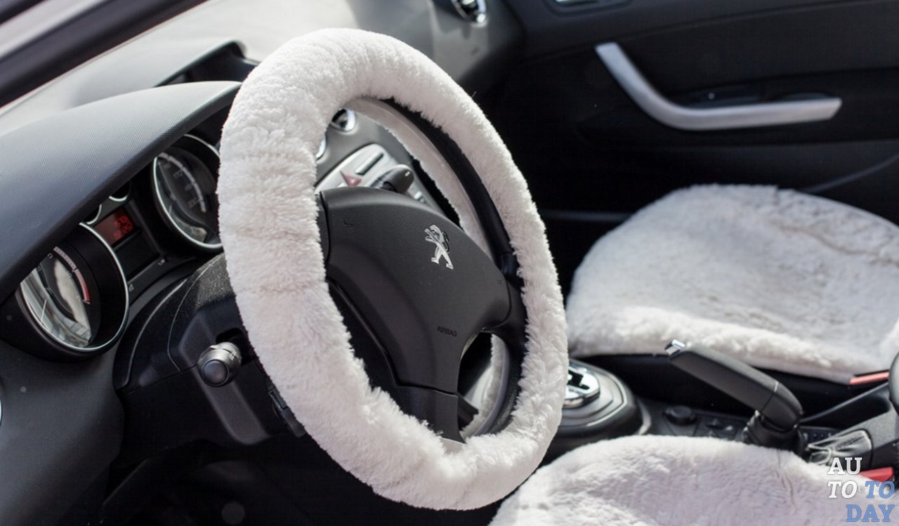 Меховой чехол на руль Меховой чехол на руль