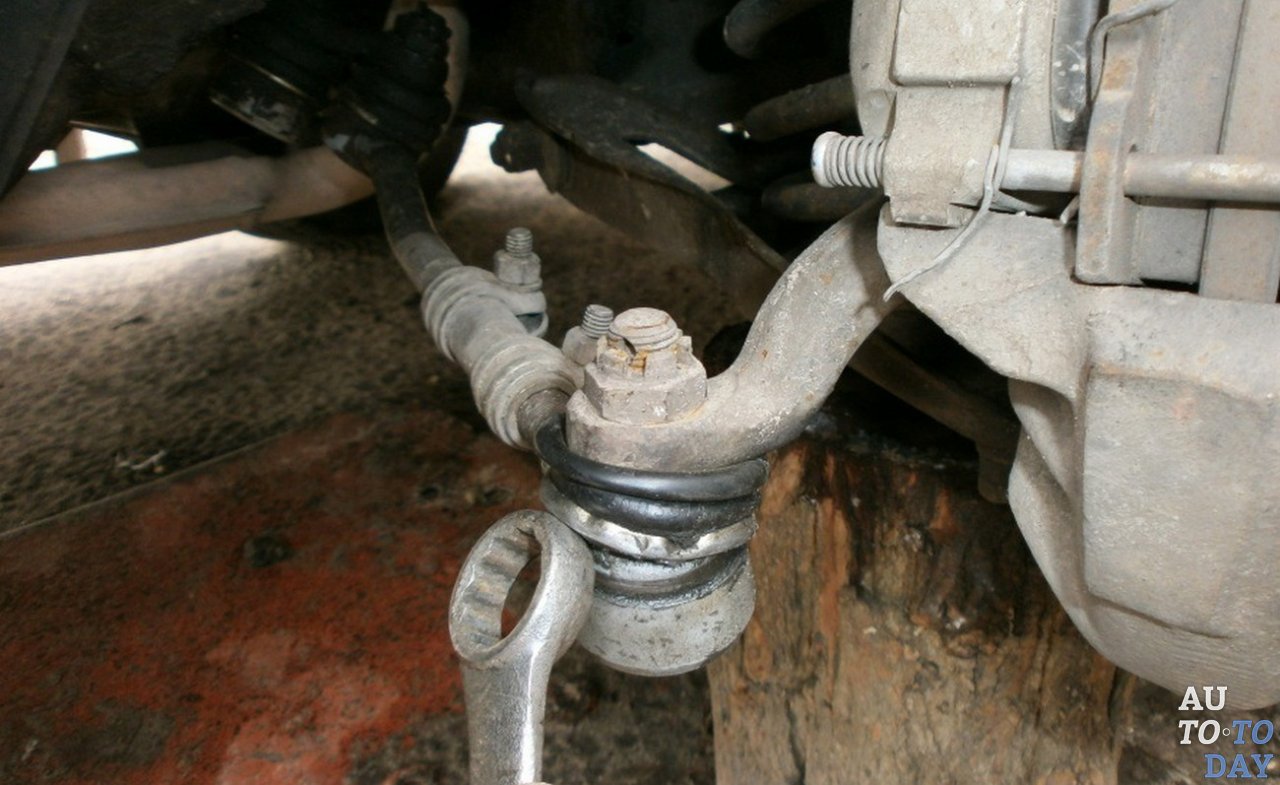 Замена пыльника рулевой тяги