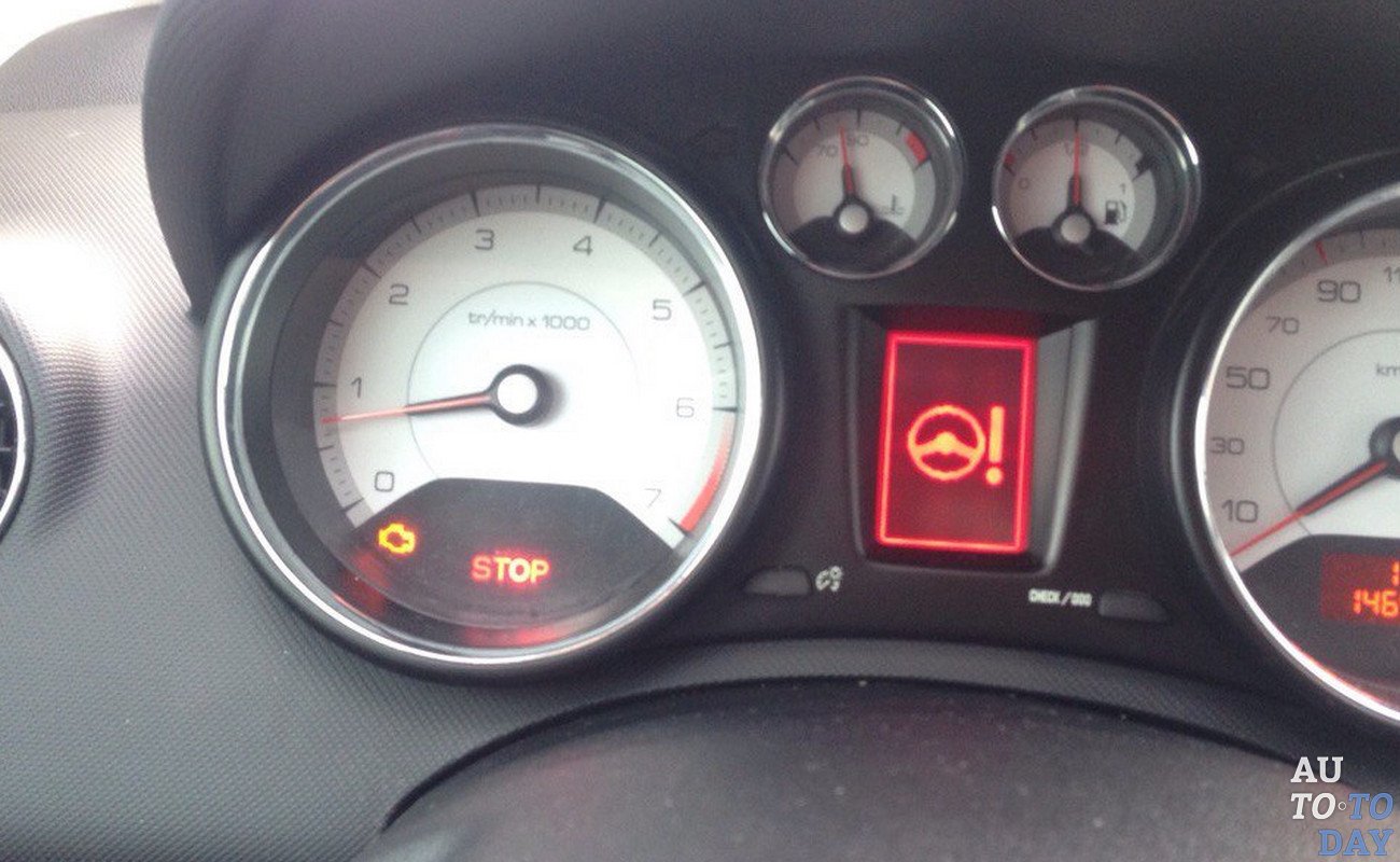 «Руль с восклицательным знаком» на панели приборов: что обозначает ...