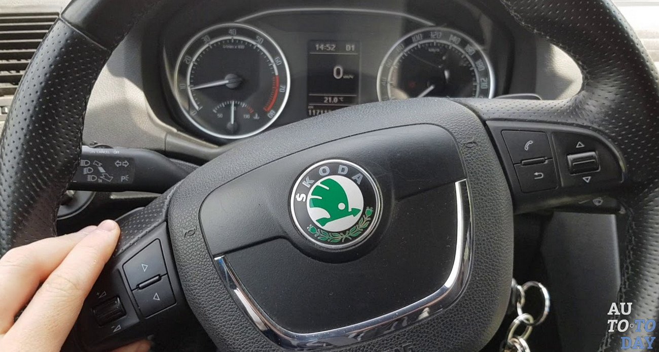 Скрип при повороте руля на месте и в движении: металлический скрежет ...