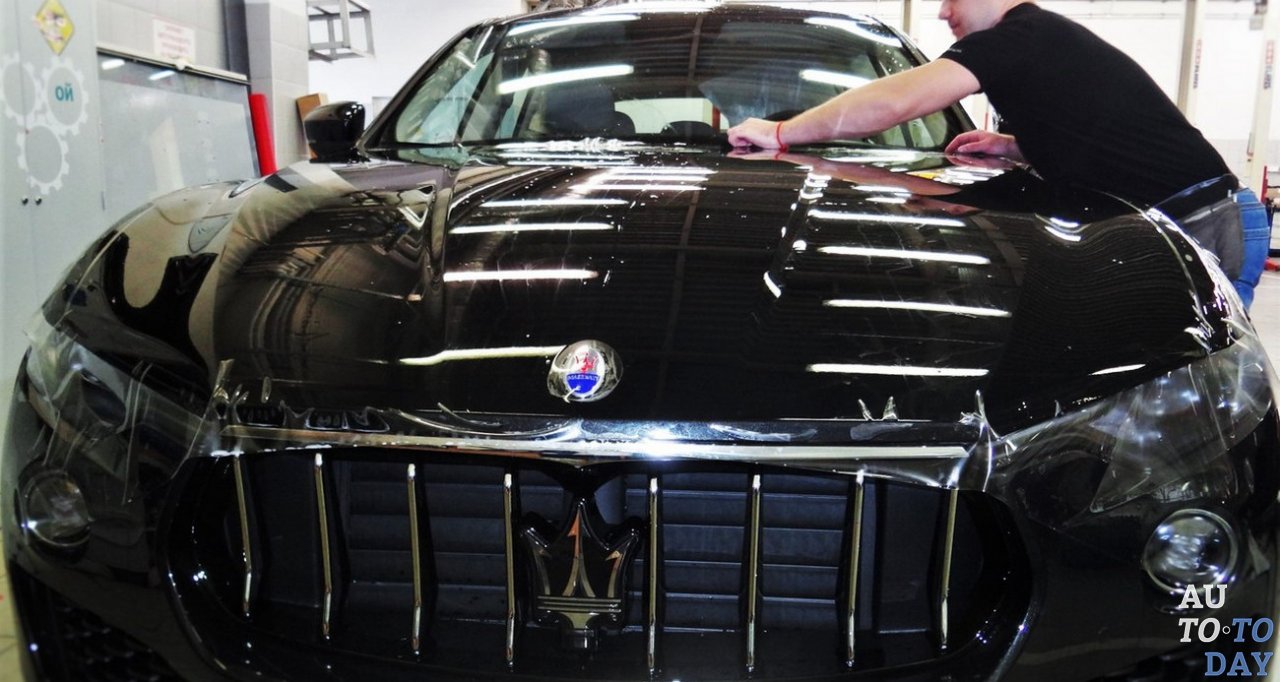 Поклейка плёнки ЗМ на автомобиль