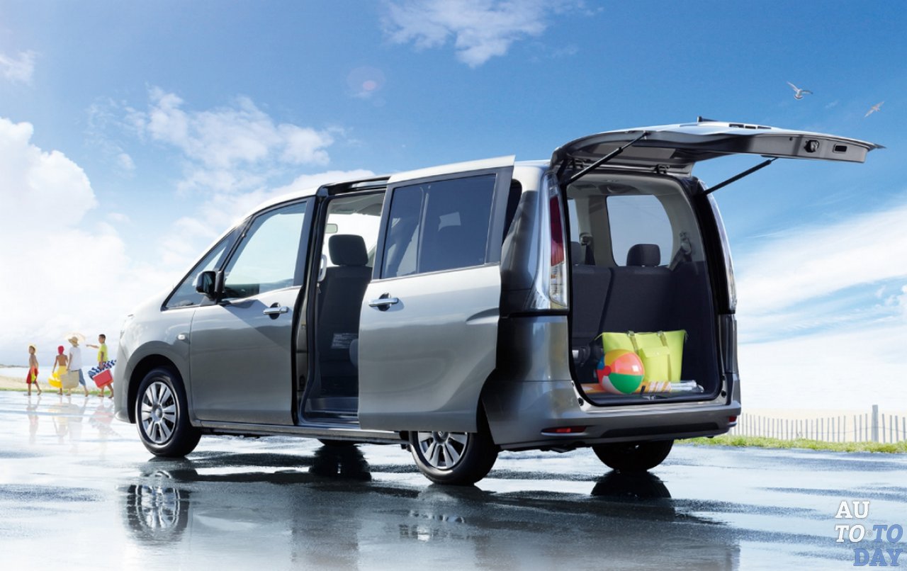 Семиместный автомобиль