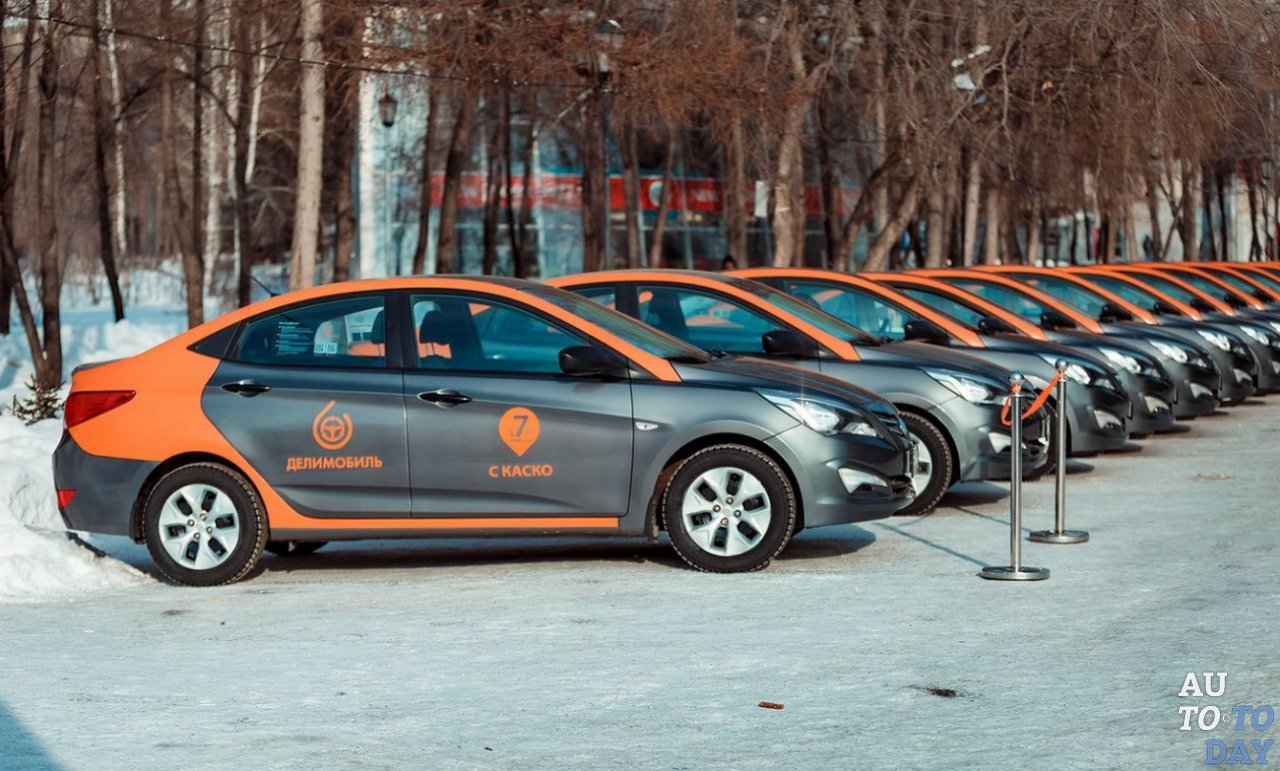 Автомобили компании Делимобиль
