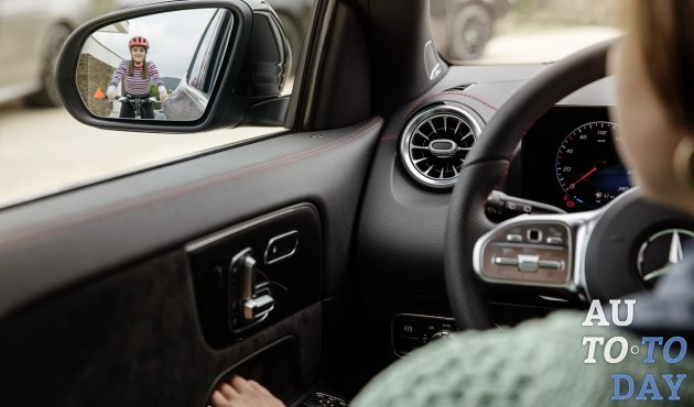 Mercedes-Benz GLA представляет GLB-подобный интерьер