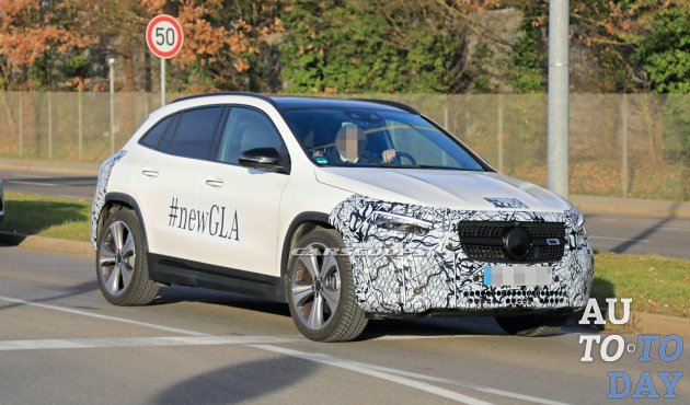 Предстоящий Mercedes-Benz GLA снова замечен на тестах