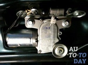 Электропривод двери багажника