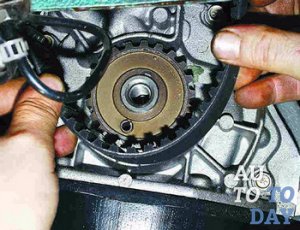 Замена натяжного ролика Замена натяжного ролика