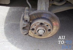 Замена тормозных колодок Замена тормозных колодок