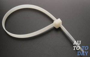 Пластиковый хомут