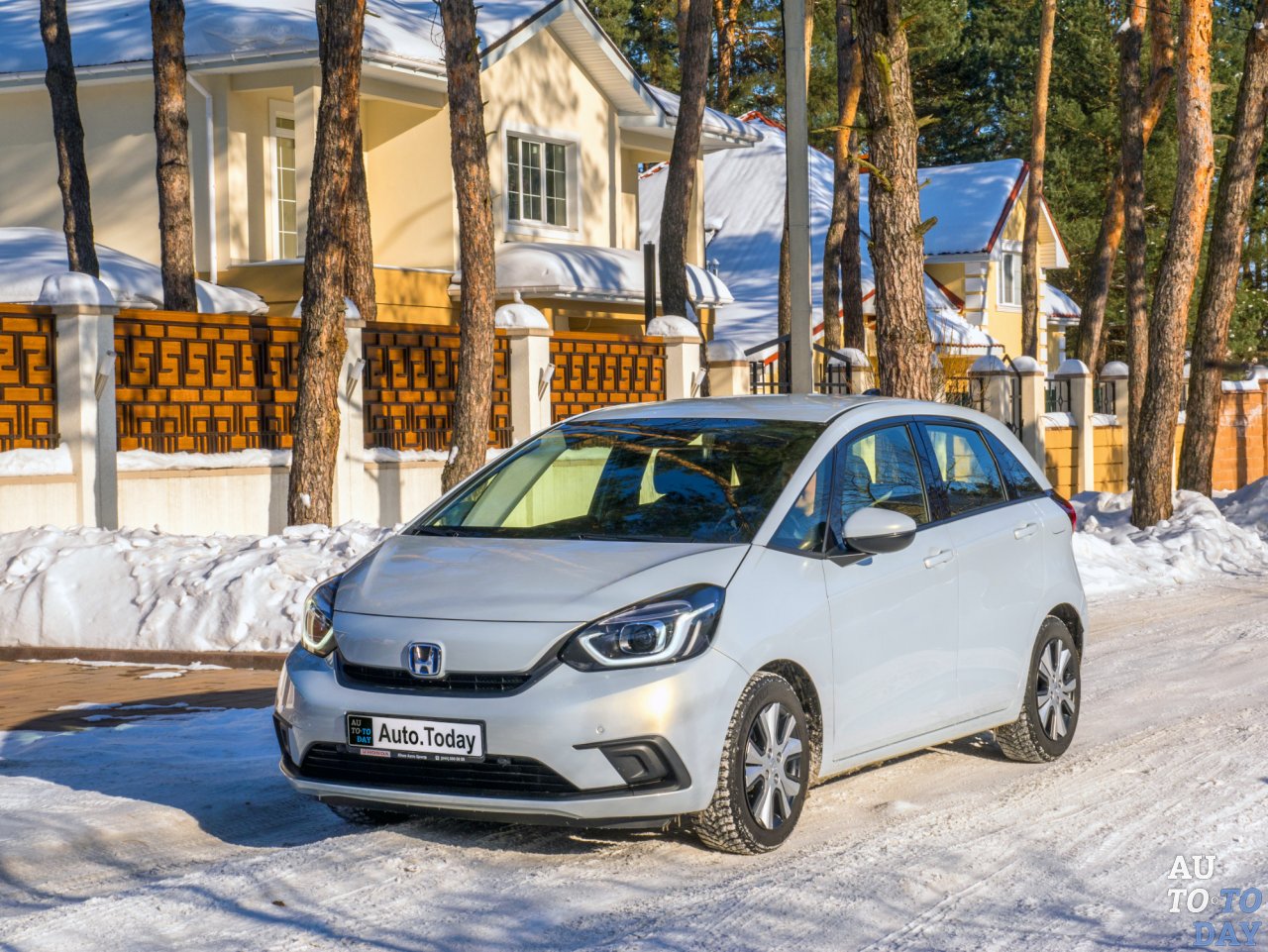 Тест драйв гибрид. Хендай фит 2022. Хонда джаз гибрид 2023. Honda Jazz Hybrid 2020. Honda Jazz Crosstar.
